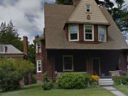 В Массачусетсе продается за 1 доллар трехэтажный особняк 1860 года (ВИДЕО)